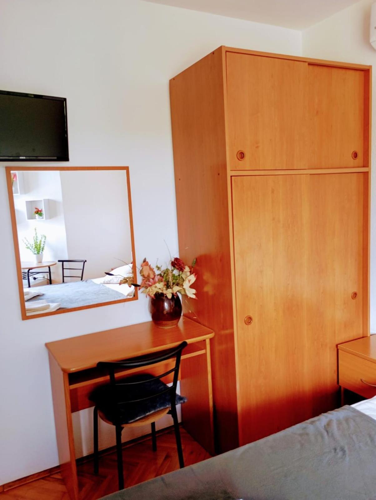 Rooms Helena كرك المظهر الخارجي الصورة