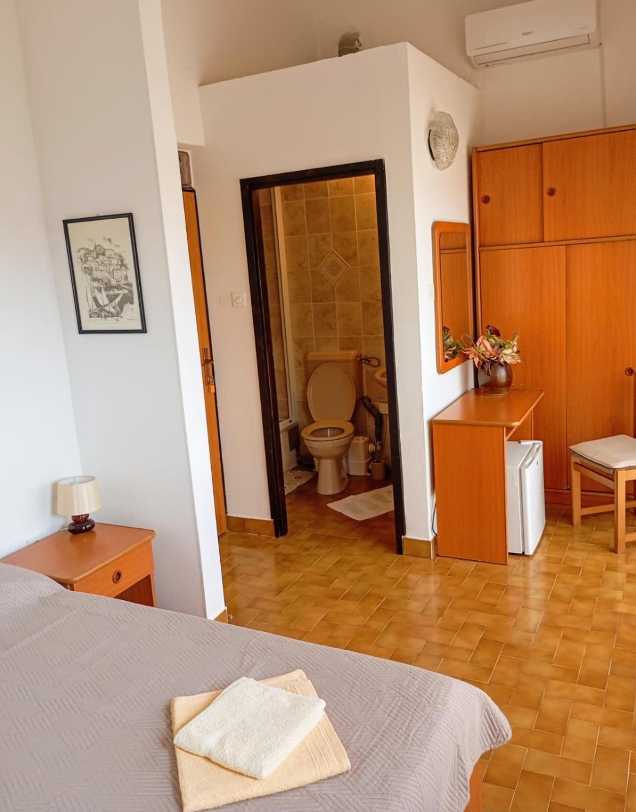 Rooms Helena كرك المظهر الخارجي الصورة