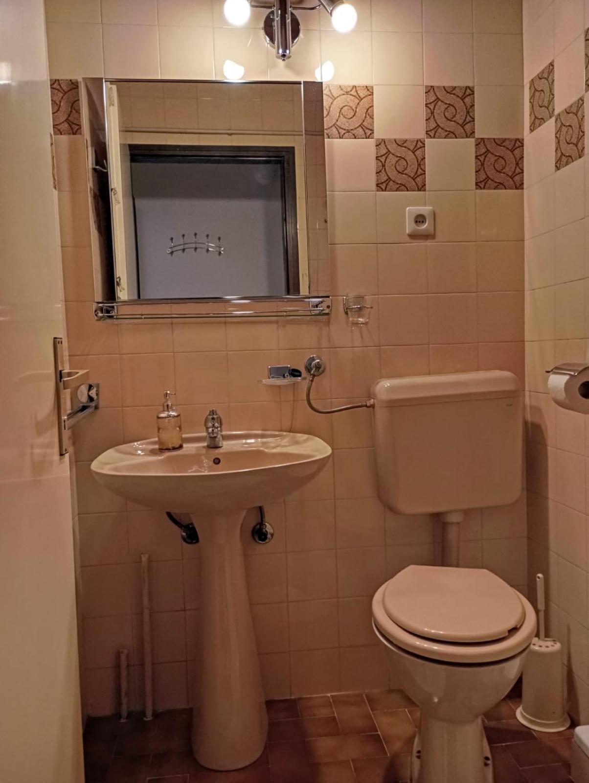 Rooms Helena كرك المظهر الخارجي الصورة