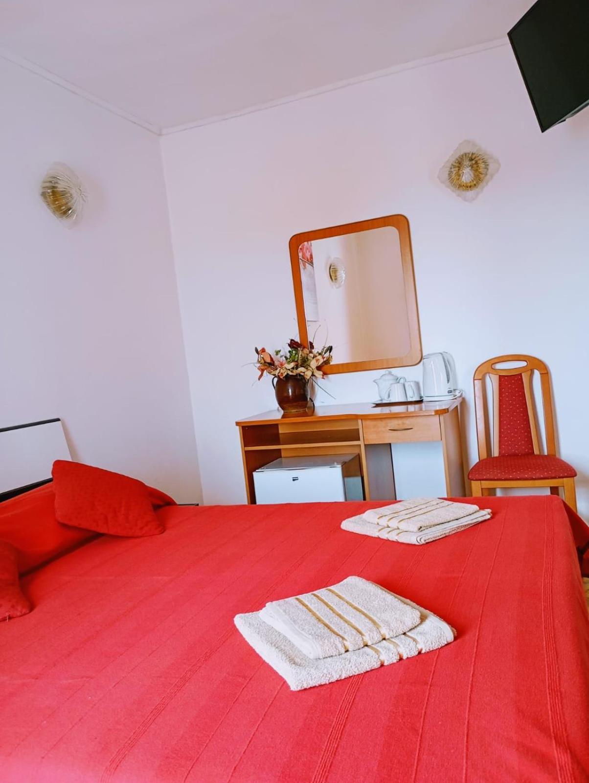 Rooms Helena كرك المظهر الخارجي الصورة