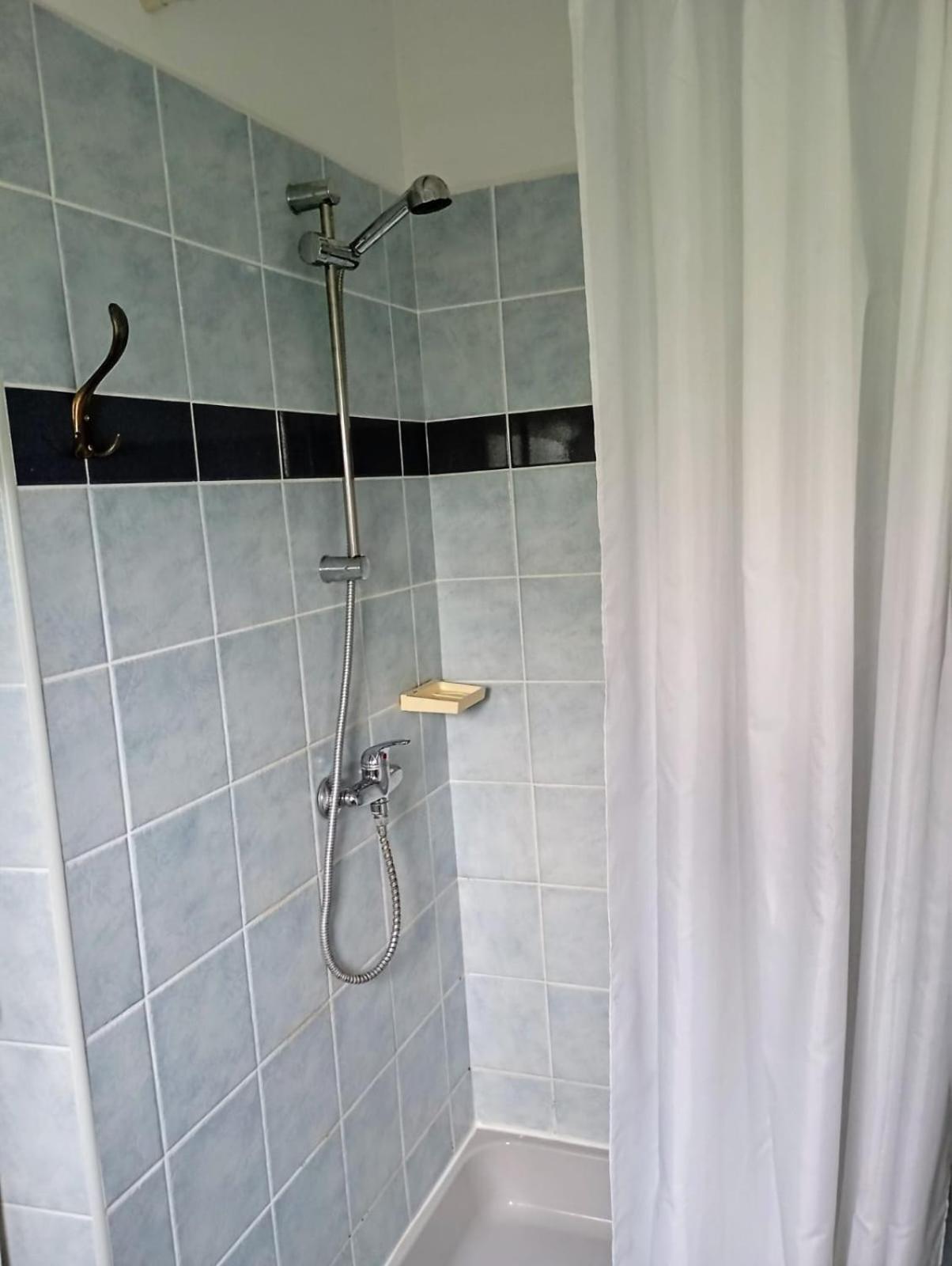 Rooms Helena كرك المظهر الخارجي الصورة