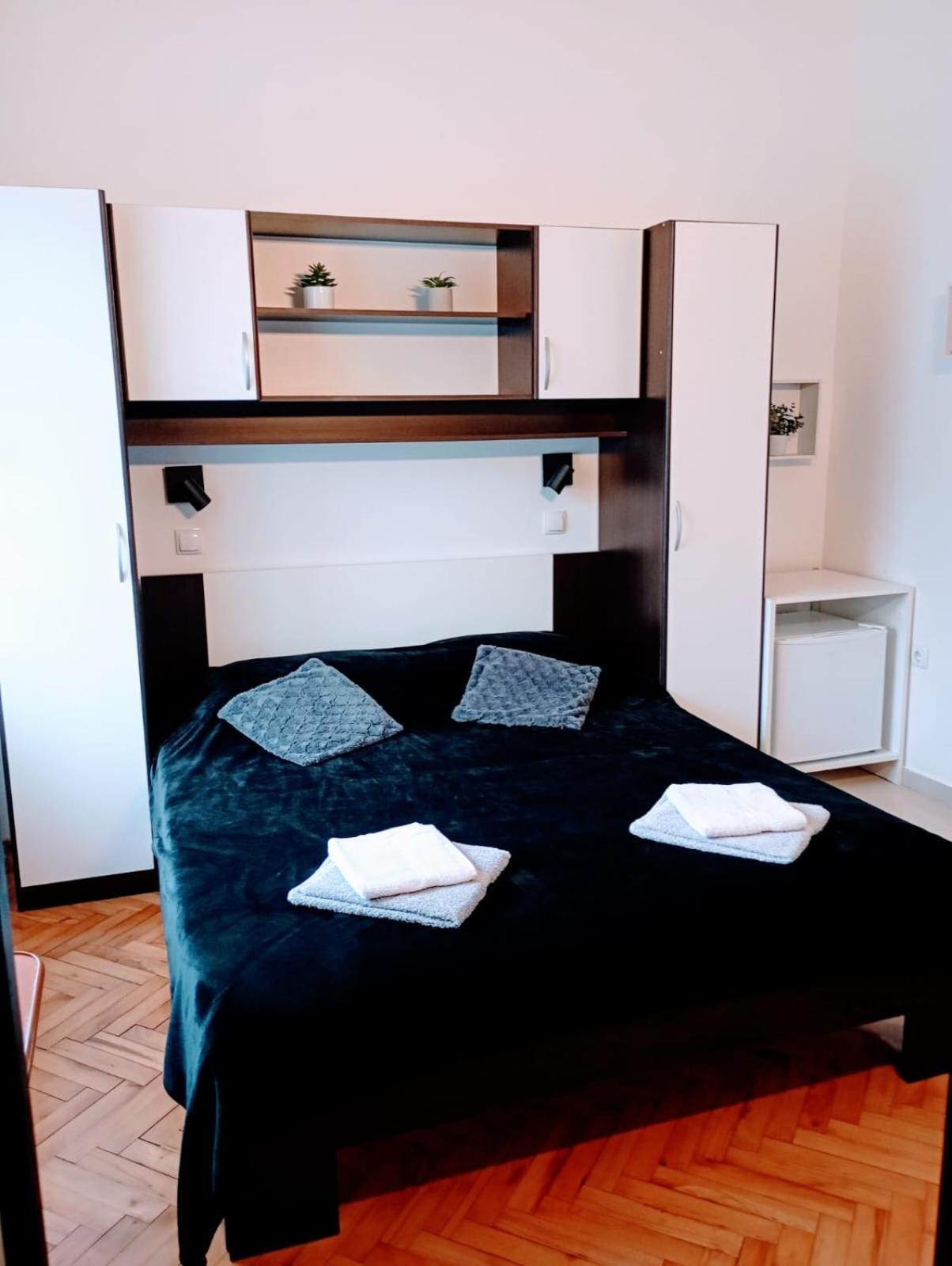 Rooms Helena كرك المظهر الخارجي الصورة